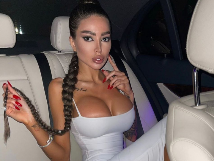 Duce o viata de lux, dar le-a cerut fanilor bani pentru ziua sa de nastere. Ce cadou si-a dorit Kim Kardashian a Ucrainei Duce o viata de lux, dar le-a cerut fanilor bani pentru ziua sa de nastere. Ce cadou si-a dorit Kim Kardashian a Ucrainei