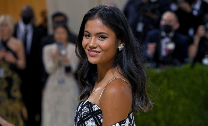 Cine este tanarul cantaret care a fost “cuplat” cu Emma Raducanu de presa britanica Cine este tanarul cantaret care a fost “cuplat” cu Emma Raducanu de presa britanica