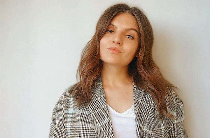 Sfaturi de aur pentru a avea un par sanatos, dar si frumos! Hair-stylistul, Viorica Varlan: „Nu facem masti din produse alimentare. Acestea sunt pentru a le manca, nu sunt deloc predestinate parului” - FOTO Sfaturi de aur pentru a avea un par sanatos, dar si frumos! Hair-stylistul, Viorica Varlan: „Nu facem masti din produse alimentare. Acestea sunt pentru a le manca, nu sunt deloc predestinate parului” - FOTO