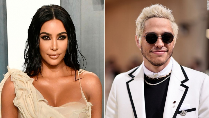 Noi detalii despre relatia lui Kim Kardashian cu Pete Davidson: „Este foarte agresiv si adesea face glume murdare” - FOTO Noi detalii despre relatia lui Kim Kardashian cu Pete Davidson: „Este foarte agresiv si adesea face glume murdare” - FOTO