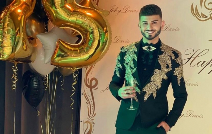 Aniversare de milioane! Cum si-a sarbatorit ziua de nastere popularul interpret, Johy Davis - VIDEO Aniversare de milioane! Cum si-a sarbatorit ziua de nastere popularul interpret, Johy Davis - VIDEO