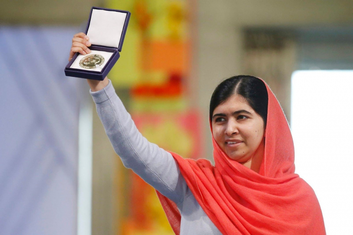 Malala, fata din Pakistan atacata de talibani, are o viata noua! S-a casatorit si a absolvit Universitatea din Oxford - FOTO Malala, fata din Pakistan atacata de talibani, are o viata noua! S-a casatorit si a absolvit Universitatea din Oxford - FOTO