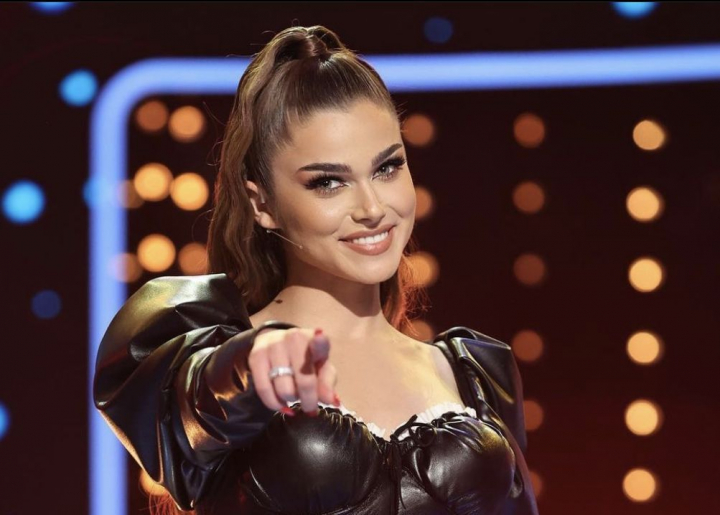 6 concurenti lupta pentru calificarea in finala SuperStar Romania. Spectacolul incepe la 21:00, doar la PRO TV! 6 concurenti lupta pentru calificarea in finala SuperStar Romania. Spectacolul incepe la 21:00, doar la PRO TV!