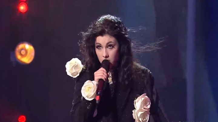 Moment exceptional pe scena „SuperStar”! Romina Apostol i-a ridicat in picioare pe jurati: „In Romania nu exista voce ca a ta!” - VIDEO