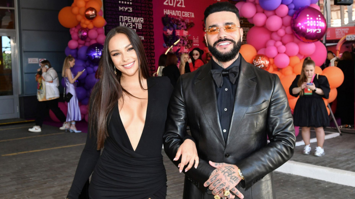Din nou impreuna? Timati si castigatoarea show-ului „Holostyak”, Katerina Safarova au facut senzatie pe ringul de dans - VIDEO Din nou impreuna? Timati si castigatoarea show-ului „Holostyak”, Katerina Safarova au facut senzatie pe ringul de dans - VIDEO