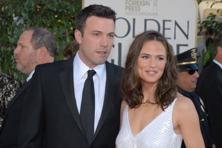 Declaratie surprinzatoare a lui Ben Affleck. Actorul a spus ca daca ramanea cu Jennifer Garner, nu scapa de dependenta de alcool Declaratie surprinzatoare a lui Ben Affleck. Actorul a spus ca daca ramanea cu Jennifer Garner, nu scapa de dependenta de alcool