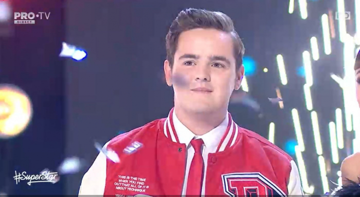 Alessandro Mucea este castigatorul SuperStar Romania! Vezi momentul in care a primit premiul de 1 milion de lei - VIDEO Alessandro Mucea este castigatorul SuperStar Romania! Vezi momentul in care a primit premiul de 1 milion de lei - VIDEO