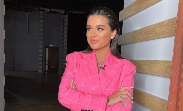 Un nou roman? Ksenia Borodina in compania unui barbat necunoscut - FOTO
Un nou roman? Ksenia Borodina in compania unui barbat necunoscut - FOTO