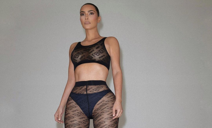 Un milion de dolari intr-o singura minuta! Cum a reusit Kim Kardashian sa castige o suma atat de mare - FOTO Un milion de dolari intr-o singura minuta! Cum a reusit Kim Kardashian sa castige o suma atat de mare - FOTO