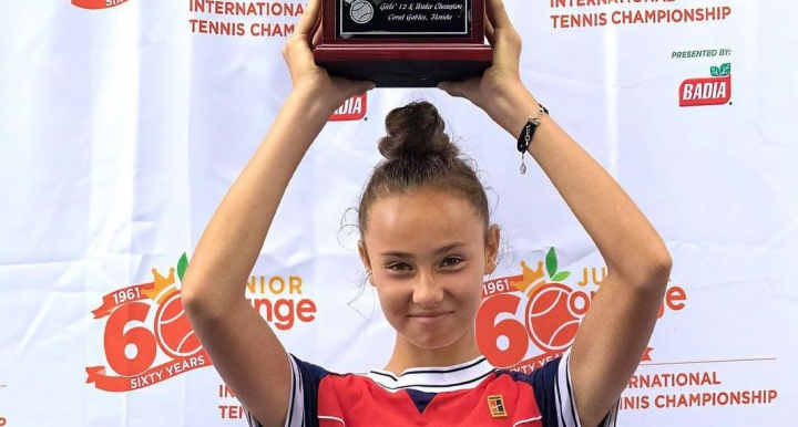 Este prima tenismena din Moldova care a castigat titlul Orange Bowl! Vezi cine este sportiva Lia Belibova - FOTO Este prima tenismena din Moldova care a castigat titlul Orange Bowl! Vezi cine este sportiva Lia Belibova - FOTO