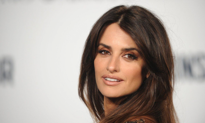Penelope Cruz, impotriva retelelor sociale. La ce varsta le va permite copiilor sa le foloseasca
Penelope Cruz, impotriva retelelor sociale. La ce varsta le va permite copiilor sa le foloseasca