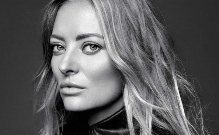 Cati bani a castigat Delia intr-un an din muzica, televiziune si afaceri. Artista a publicat declaratia de avere, iar suma e in milioane Cati bani a castigat Delia intr-un an din muzica, televiziune si afaceri. Artista a publicat declaratia de avere, iar suma e in milioane