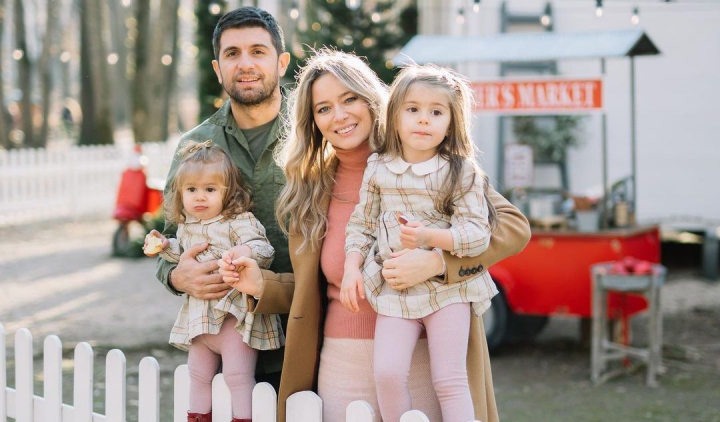 Veste mare de Craciun! Laura Cosoi, fosta iubita a lui Smiley, asteapta al treilea copil: „Mi-am imaginat mereu o familie mare” - FOTO Veste mare de Craciun! Laura Cosoi, fosta iubita a lui Smiley, asteapta al treilea copil: „Mi-am imaginat mereu o familie mare” - FOTO