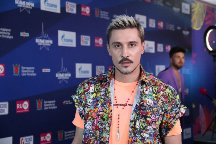 Dima Bilan a recunoscut ca este dependent de alcool si a apelat la un specialist: „Da beau, dar nu atat de des. Ideea e ca nu ma pot opri cand o fac” - VIDEO Dima Bilan a recunoscut ca este dependent de alcool si a apelat la un specialist: „Da beau, dar nu atat de des. Ideea e ca nu ma pot opri cand o fac” - VIDEO