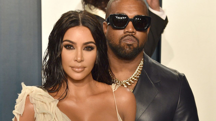 Kim Kardashian e de domeniul trecutului! Cu ce tanara voluptuoasa a petrecut timpul Kanye West - FOTO Kim Kardashian e de domeniul trecutului! Cu ce tanara voluptuoasa a petrecut timpul Kanye West - FOTO