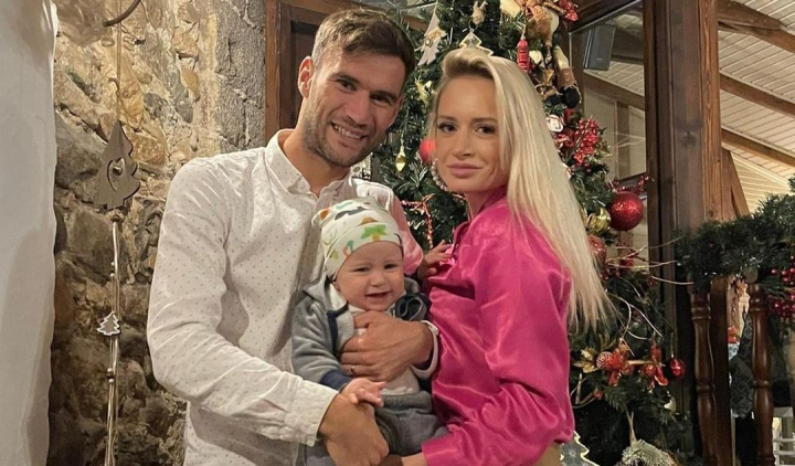 Anisoara Loghin, de Revelion, alaturi de Radu Ginsari si fiul lor. Vezi cum au sarbatorit tinerii parinti: „Ce poti sa-ti mai doresti” - FOTO