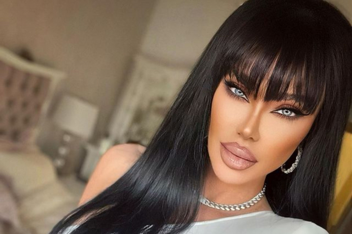 Bianca Dragusanu petrece pana in zori in cluburile de lux din Dubai - FOTO
Bianca Dragusanu petrece pana in zori in cluburile de lux din Dubai - FOTO