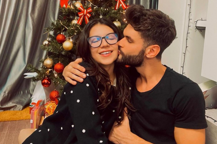 Cleopatra Stratan si Edward Sanda au evadat intr-o vacanta la munte! Vezi ce destinatie turistica au ales cei doi, dar si ce comentariu amuzant au primit din partea unui internaut - FOTO Cleopatra Stratan si Edward Sanda au evadat intr-o vacanta la munte! Vezi ce destinatie turistica au ales cei doi, dar si ce comentariu amuzant au primit din partea unui internaut - FOTO