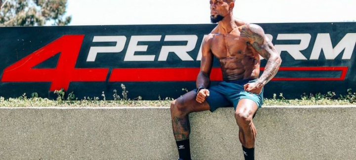 Il recunosti? La 47 de ani, fostul jucator de la Real si Bayern spune ca arata mai bine decat Cristiano Ronaldo - FOTO Il recunosti? La 47 de ani, fostul jucator de la Real si Bayern spune ca arata mai bine decat Cristiano Ronaldo - FOTO