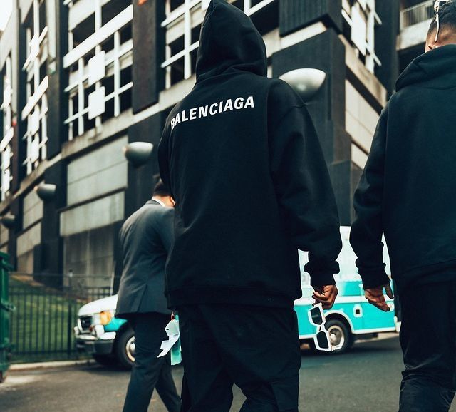 El e cel mai scump fotbalist din lume. Si nu, nu e nici Lionel Messi, nici Cristiano Ronaldo! - FOTO/VIDEO El e cel mai scump fotbalist din lume. Si nu, nu e nici Lionel Messi, nici Cristiano Ronaldo! - FOTO/VIDEO