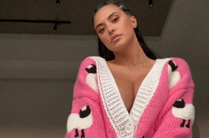 Antonia, imagini ingrijoratoare. Vedeta s-a filmat cu o perfuzie in mana Antonia, imagini ingrijoratoare. Vedeta s-a filmat cu o perfuzie in mana