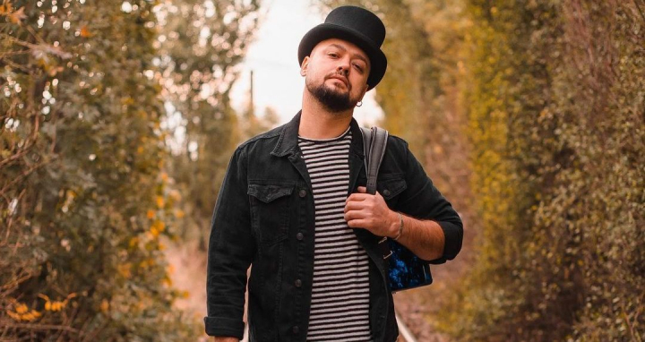 Interpretul Guz, impreuna cu sotia sa - infectati de Covid-19: „N-am scapat nici noi” - FOTO Interpretul Guz, impreuna cu sotia sa - infectati de Covid-19: „N-am scapat nici noi” - FOTO