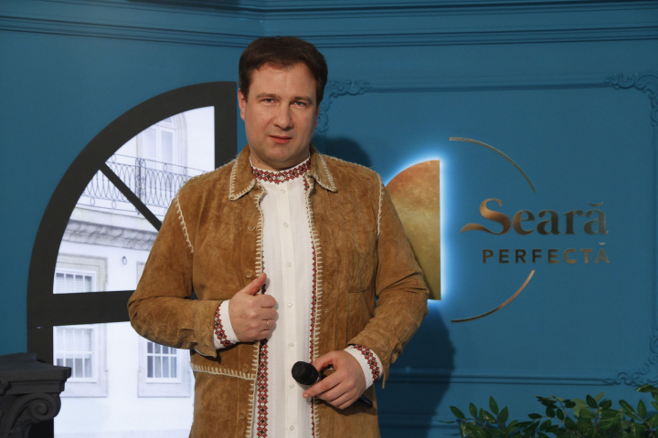 Canta muzica populara si este pasionat de IT! Vitalie Dani - despre hobby-uri si planuri de viitor: „Muzica populara este in sangele nostru si de ce sa n-o cantam” - VIDEO Canta muzica populara si este pasionat de IT! Vitalie Dani - despre hobby-uri si planuri de viitor: „Muzica populara este in sangele nostru si de ce sa n-o cantam” - VIDEO