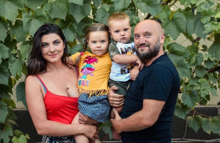Zi importanta in familia lui Anatol Durbala si Olesea Svecla. Fiica actorilor, Cassandra, implineste 5 anisori. Vezi cum isi va sarbatori ziua de nastere, omagiata - FOTO/VIDEO Zi importanta in familia lui Anatol Durbala si Olesea Svecla. Fiica actorilor, Cassandra, implineste 5 anisori. Vezi cum isi va sarbatori ziua de nastere, omagiata - FOTO/VIDEO