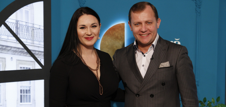 Un duet minunat! Aurel Chirtoaca si Cristina Pintilie, provocati de Anisoara Loghin: „Cred ca am sa ma reprofilez, am sa fiu profesoara de matematica” - VIDEO Un duet minunat! Aurel Chirtoaca si Cristina Pintilie, provocati de Anisoara Loghin: „Cred ca am sa ma reprofilez, am sa fiu profesoara de matematica” - VIDEO