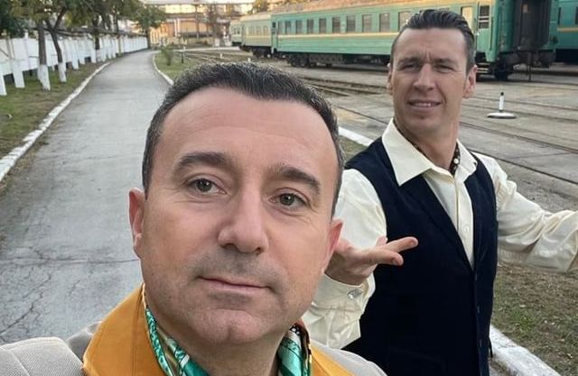 Cum comenteaza instrumentistul Vasile Advahov modificarile din textul piesei „Trenuletul” care ne va reprezenta tara la „Eurovision 2022”: „Piesa initial a conceputa pentru piata Moldovei, acum trebuie facut ceva la nivel international” - VIDEO Cum comenteaza instrumentistul Vasile Advahov modificarile din textul piesei „Trenuletul” care ne va reprezenta tara la „Eurovision 2022”: „Piesa initial a conceputa pentru piata Moldovei, acum trebuie facut ceva la nivel international” - VIDEO