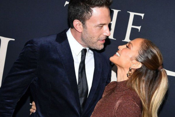 Jennifer Lopez a spus adevarul despre relatia cu Ben Affleck. E dragostea mai dulce la a doua incercare? Jennifer Lopez a spus adevarul despre relatia cu Ben Affleck. E dragostea mai dulce la a doua incercare?