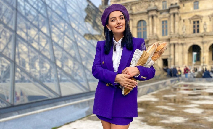 Adevaratele comori vestimentare le poti gasi anume la second hand. Cream look-uri unice, impreuna cu vloggerita Hellen Monroe: „Aici putem gasi piese vintage, care sunt unice si la un pret foarte accesibil” - VIDEO