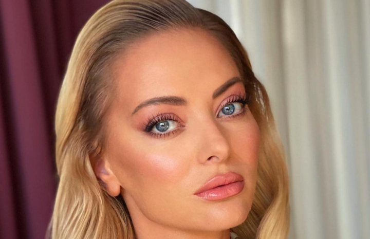 Delia, situatie neasteptata la o inmormantare. Ce a patit artista: „Eu trebuie sa raman normala” Delia, situatie neasteptata la o inmormantare. Ce a patit artista: „Eu trebuie sa raman normala”