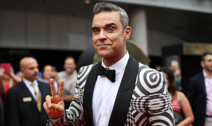 Robbie Williams sufera de un sindrom bizar. Ce face artistul cand doarme Robbie Williams sufera de un sindrom bizar. Ce face artistul cand doarme