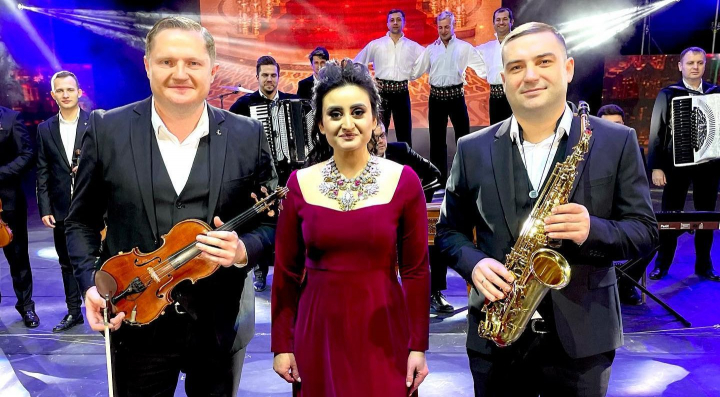 O premiera muzicala care te va cuceri! Corina Tepes si Orchestra Moldovlaska au lansat piesa „Azi petrec cu tine, omule” - VIDEO O premiera muzicala care te va cuceri! Corina Tepes si Orchestra Moldovlaska au lansat piesa „Azi petrec cu tine, omule” - VIDEO