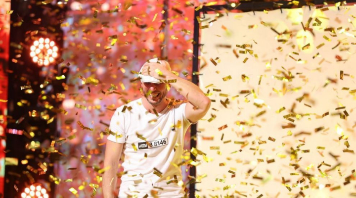 Alex Dowis - moment ireal pe scena talentelor! Smiley si Pavel i-au dat Golden Buzz - VIDEO Alex Dowis - moment ireal pe scena talentelor! Smiley si Pavel i-au dat Golden Buzz - VIDEO