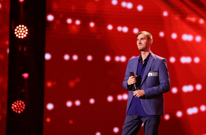 “Daca vine vreodata fiica mea cu unul ca tine acasa... Cu bata de baseball il astept”. Mihaita Stan a venit la Romanii au talent sa-si caute jumatatea, dar tinteste si un Golden Buzz - VIDEO “Daca vine vreodata fiica mea cu unul ca tine acasa... Cu bata de baseball il astept”. Mihaita Stan a venit la Romanii au talent sa-si caute jumatatea, dar tinteste si un Golden Buzz - VIDEO