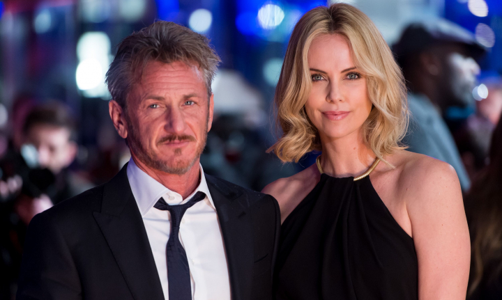 De ce a rupt Charlize Theron relatia cu Sean Penn. Copilul ei ii spunea ''tata'', iar ea il considera marea ei iubire De ce a rupt Charlize Theron relatia cu Sean Penn. Copilul ei ii spunea ''tata'', iar ea il considera marea ei iubire
