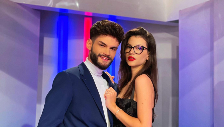 Cleopatra Stratan, confesiuni despre relatia cu Edward Sanda, la 6 luni de la nunta: „M-a surprins ca a facut pasul asta…”
Cleopatra Stratan, confesiuni despre relatia cu Edward Sanda, la 6 luni de la nunta: „M-a surprins ca a facut pasul asta…”