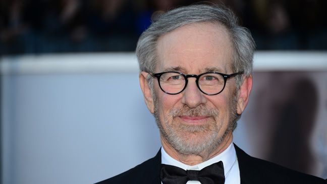 Steven Spielberg - un nou record la Oscaruri. Este prima persoana nominalizata la categoria „Cel mai bun regizor” in sase decenii diferite Steven Spielberg - un nou record la Oscaruri. Este prima persoana nominalizata la categoria „Cel mai bun regizor” in sase decenii diferite