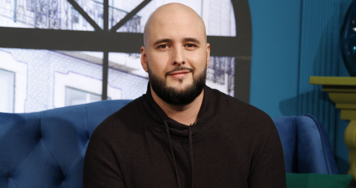 Este o fire autoritara si severa atat la serviciu, cat si acasa! Dirijorul Dumitru Carciumaru a dezvaluit visul sau cel mare: „Vreau sa ajung sa organizez - Doga 100!” - VIDEO Este o fire autoritara si severa atat la serviciu, cat si acasa! Dirijorul Dumitru Carciumaru a dezvaluit visul sau cel mare: „Vreau sa ajung sa organizez - Doga 100!” - VIDEO