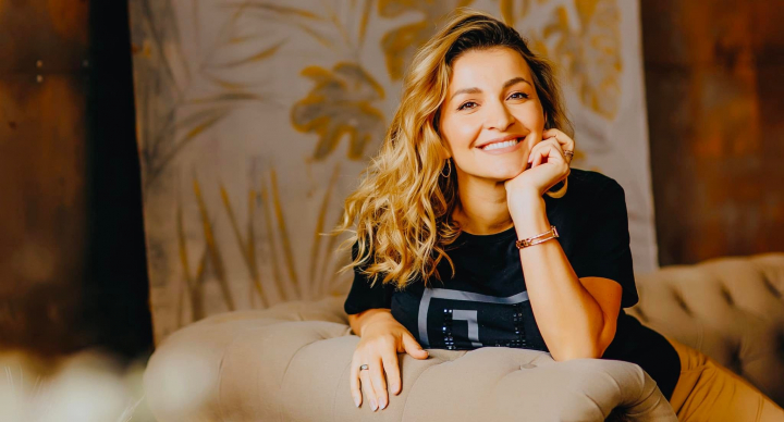 Psihologul Lorina Buga iti spune cum trebuie sa stai de vorba cu corpul tau, sa il asculti si sa il poti decodifica: „Nu poti aduce o persoana la un echilibru psihologic, cand el sufera de o boala fizica si aici apare deja o alta stiinta medicala - psihosomatica” - VIDEO Psihologul Lorina Buga iti spune cum trebuie sa stai de vorba cu corpul tau, sa il asculti si sa il poti decodifica: „Nu poti aduce o persoana la un echilibru psihologic, cand el sufera de o boala fizica si aici apare deja o alta stiinta medicala - psihosomatica” - VIDEO