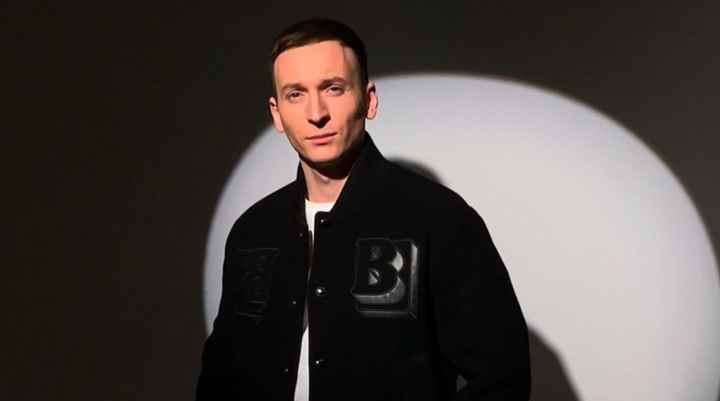 Este intr-o relatie si se considera o persoana implinita! Vezi ce admira cel mai mult solistul trupei „The Motans”, Denis Roabes, la o femeie, dar si care este notiunea fericirii din perspectiva sa - INTERVIU Este intr-o relatie si se considera o persoana implinita! Vezi ce admira cel mai mult solistul trupei „The Motans”, Denis Roabes, la o femeie, dar si care este notiunea fericirii din perspectiva sa - INTERVIU