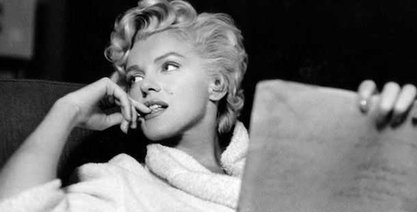 Cealalta parte a popularitatii: De ce a ascuns Marilyn Monroe adevarul despre mama ei: „Ea si-a dat seama ca a calcat pe urmele mamei sale” Cealalta parte a popularitatii: De ce a ascuns Marilyn Monroe adevarul despre mama ei: „Ea si-a dat seama ca a calcat pe urmele mamei sale”