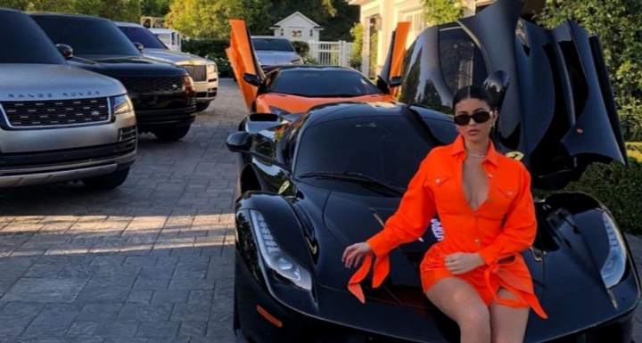 Kylie Jenner are 15 masini, de 6 milioane $. Cum arata colectia de lux Kylie Jenner are 15 masini, de 6 milioane $. Cum arata colectia de lux