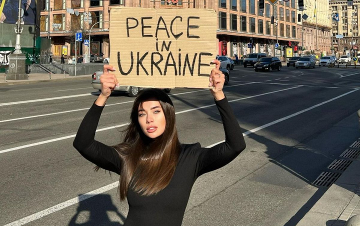 Hanna Nepliakh, Miss Ucraina 2021, mesaj disperat dupa atacul Rusiei asupra oraselor ucrainene Hanna Nepliakh, Miss Ucraina 2021, mesaj disperat dupa atacul Rusiei asupra oraselor ucrainene