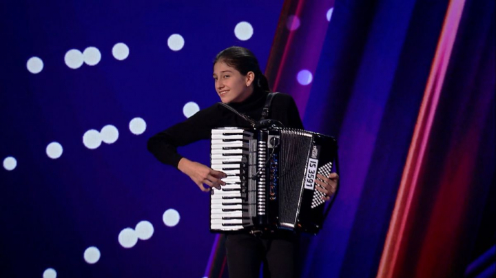 Andreea Gheorghita a facut spectacol la Romanii au Talent, cu acordeonul sau: „Esti foarte talentata!” - VIDEO Andreea Gheorghita a facut spectacol la Romanii au Talent, cu acordeonul sau: „Esti foarte talentata!” - VIDEO