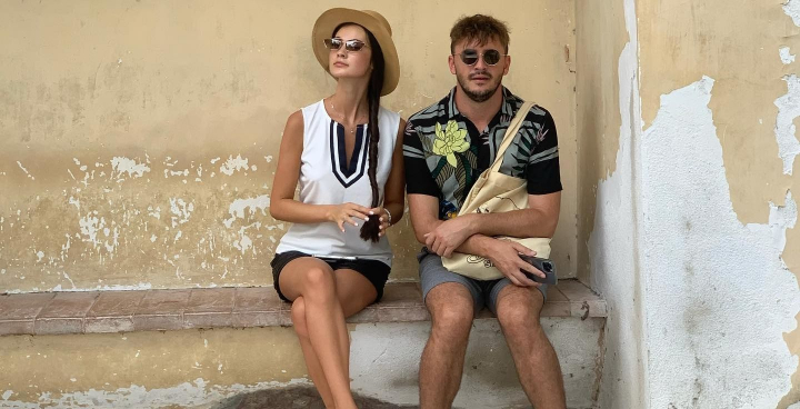 Si-a dorit o fetita, dar s-a ales cu mai multe deodata! Gestul puternic pe care l-au facut Nina si Emilian Cretu: „La moment, in casa noastra stau cinci fetite si cinci maturi” - VIDEO Si-a dorit o fetita, dar s-a ales cu mai multe deodata! Gestul puternic pe care l-au facut Nina si Emilian Cretu: „La moment, in casa noastra stau cinci fetite si cinci maturi” - VIDEO