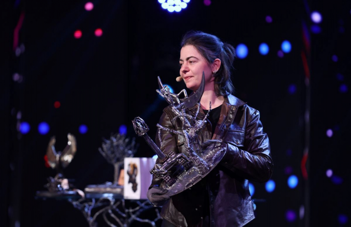 Cristina Dinu face opere de arta cu flexul si aparatul de sudura la Romanii au Talent: „Imi place tot ce vad aici” - VIDEO Cristina Dinu face opere de arta cu flexul si aparatul de sudura la Romanii au Talent: „Imi place tot ce vad aici” - VIDEO