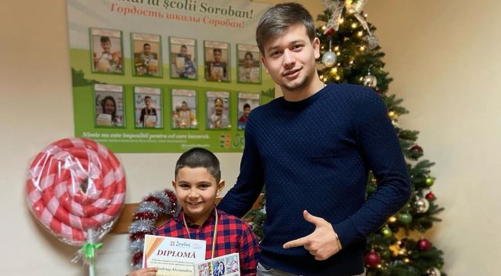 La sapte ani are matematica in sange si rezolva exercitiile cu viteza luminii! Vezi talentul incredibil a lui Alexandru Bodrug - VIDEO
